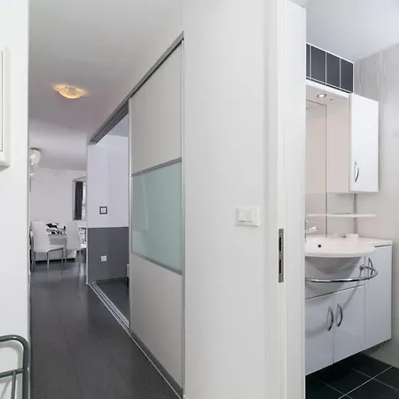 Apartament Tudor *